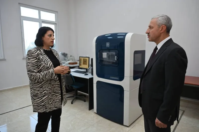 25 Yıl Sonra Hatay’da Bilimsel Atılım: TEM Cihazı Yeniden Aktif