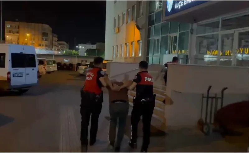 27 Yıl Ceza Alan Suç Makinesi Sahte Kimlikle Yakalandı