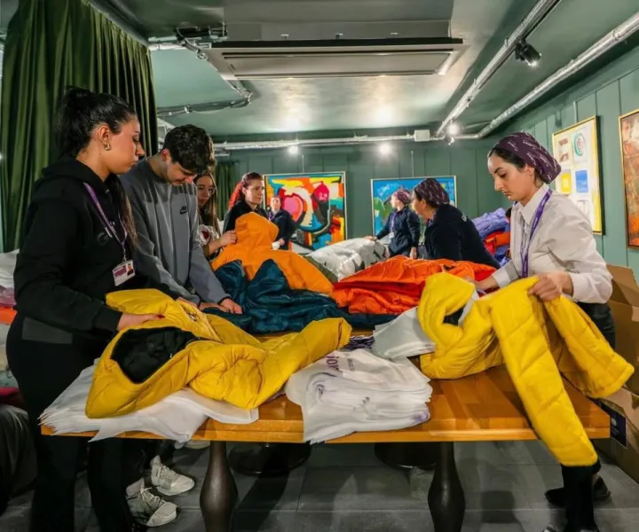 Adana merkezli vakıftan sıcak dokunuş