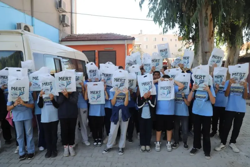 Adanalı iş insanlarından Hatay’a umut eli