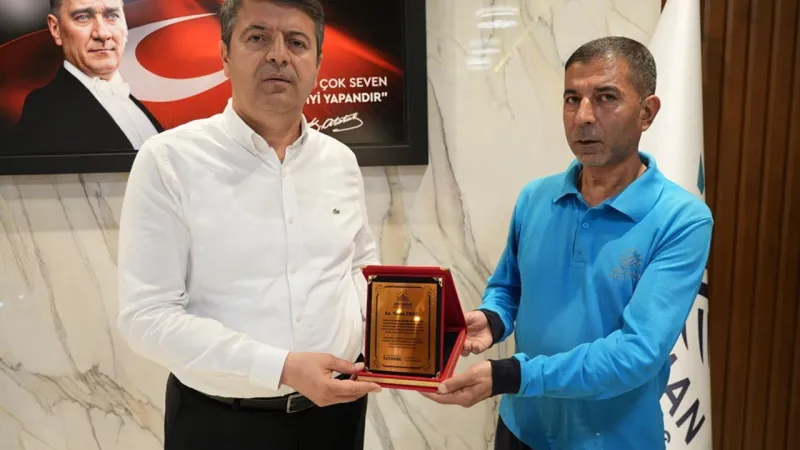 Adıyaman'da İnsanlık Ölmedi! Temizlik İşçisinin Örnek Davranışı