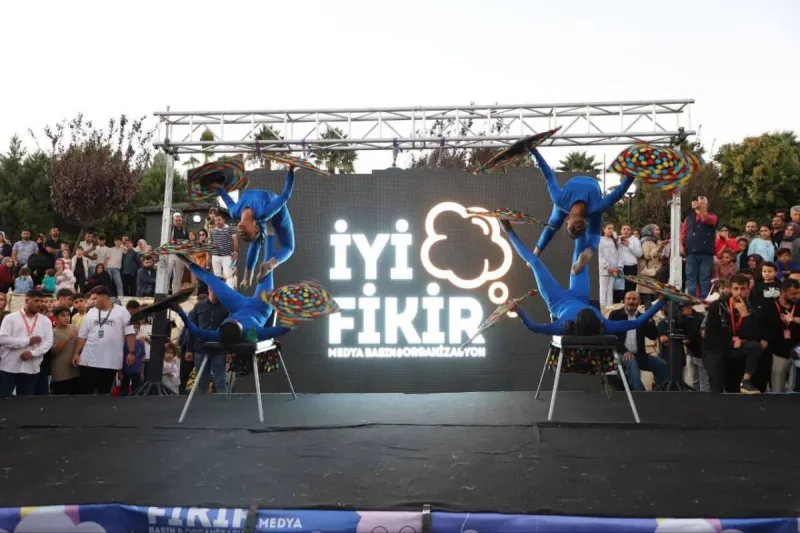 Afrika Sirk Ekibi Hatay’ı Büyüledi