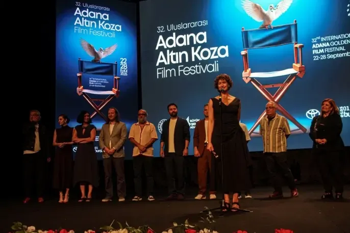 Altın Koza Film Festivali'nde Rekor Ödül! O Da Bir Şey Mi?