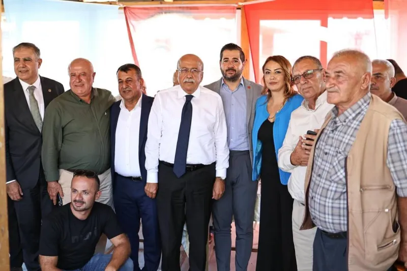 Altınözü CHP'de Sürpriz Yok! İsaoğulları Yeniden Başkan!