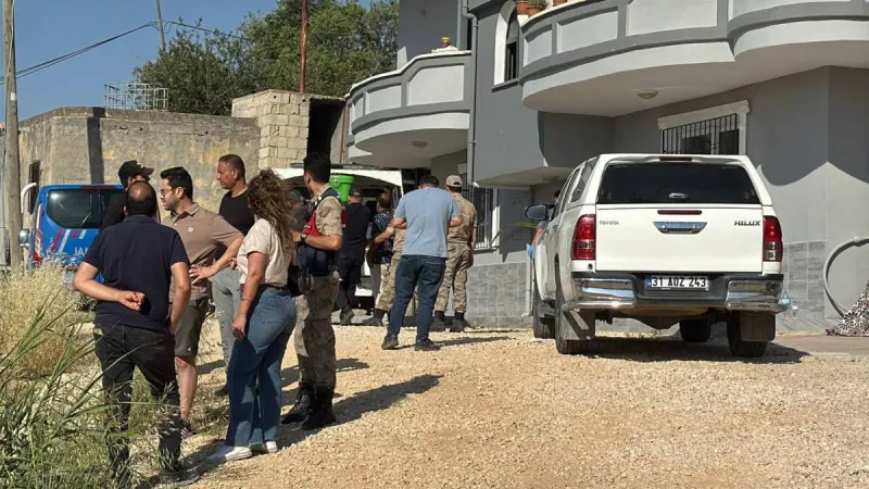 Altınözü’nda tartıştığı kızını öldürdü, eşini yaraladı