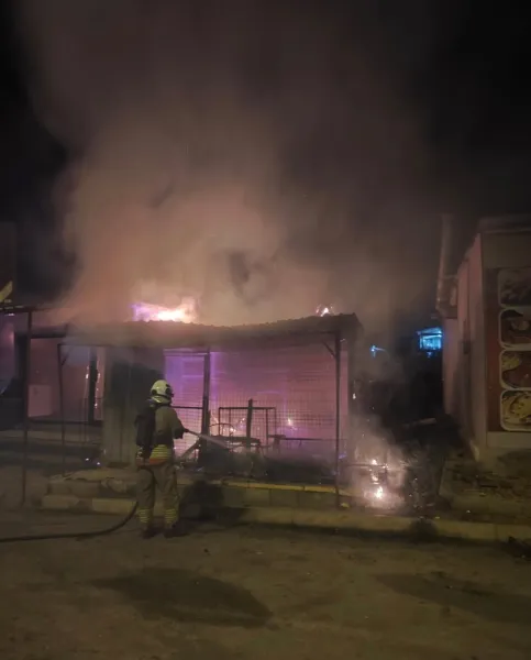 Antakya’da Lokantada Çıkan Yangın Korkuttu