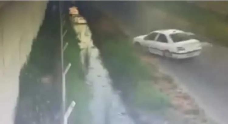 Antakya’da Yaşanan Kaza Güvenlik Kamerasına Yansıdı
