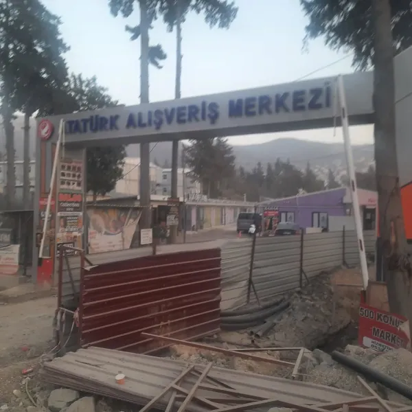 Armutlu Konteyner Çarşısı'nda ŞOK! Neden Kimse Yok?