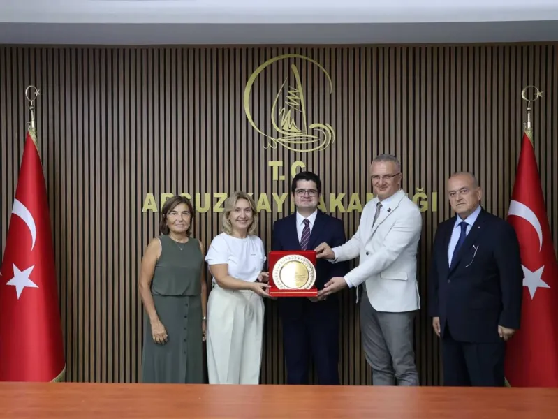 Arsuz'a Beykoz'dan Eğitim Desteği! Okullara Anlamlı Bağış