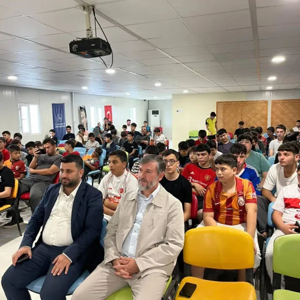 Arsuz'da Şok! 160 Gencin Kampına Kim Baskın Yaptı?