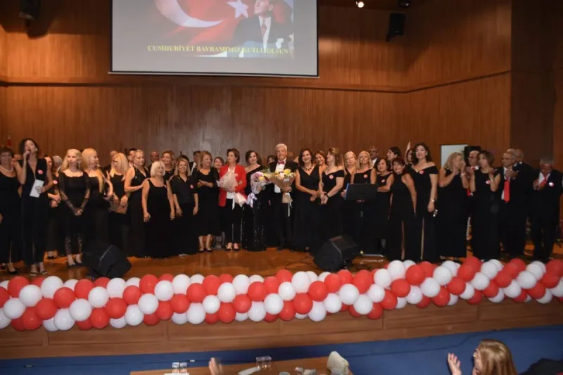 Arsuz’da Cumhuriyet Ezgileri Yükseldi: Türk Müziğiyle Anlamlı Kutlama