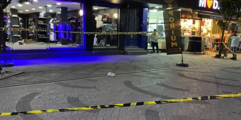 Bağcılar'da Silahlı Saldırı! İş Yerinde 5 Yaralı! Şok Detaylar