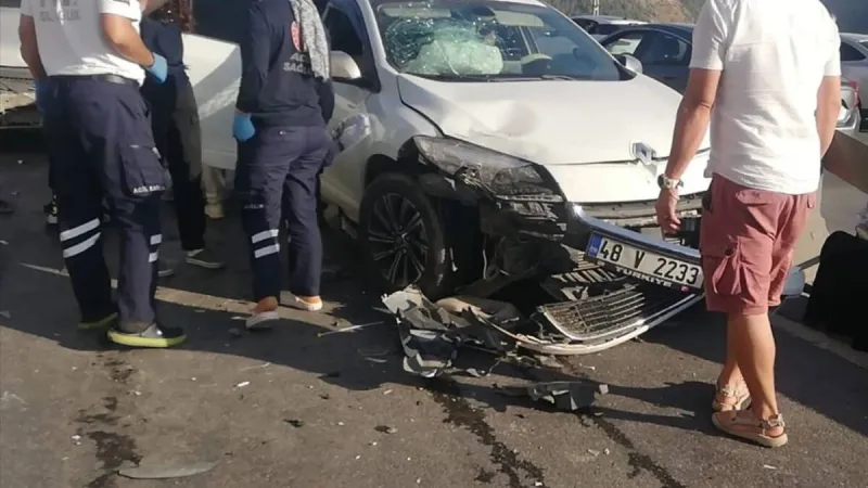 Belen’de zincirleme kaza: 3 yaralı