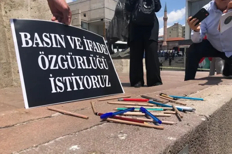 24 Temmuz: Basın Özgürlüğü Alarm Veriyor! İktidarın Baskısı Artıyor!
