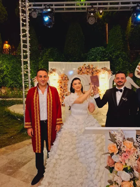 Çağnur & Cem Mutlu Yuvalarını Kurdu