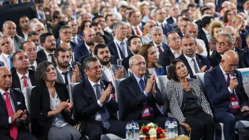 CHP’de kurultay krizi derinleşiyor