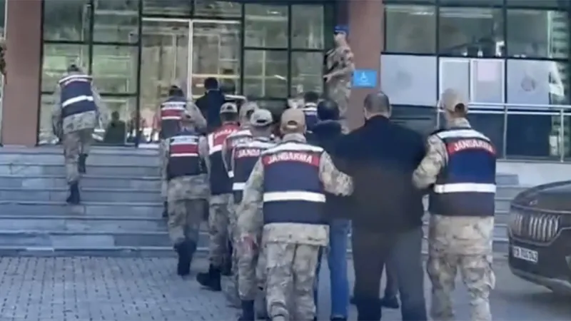 DEAŞ’a Büyük Darbe: 298 Şüpheli Gözaltında