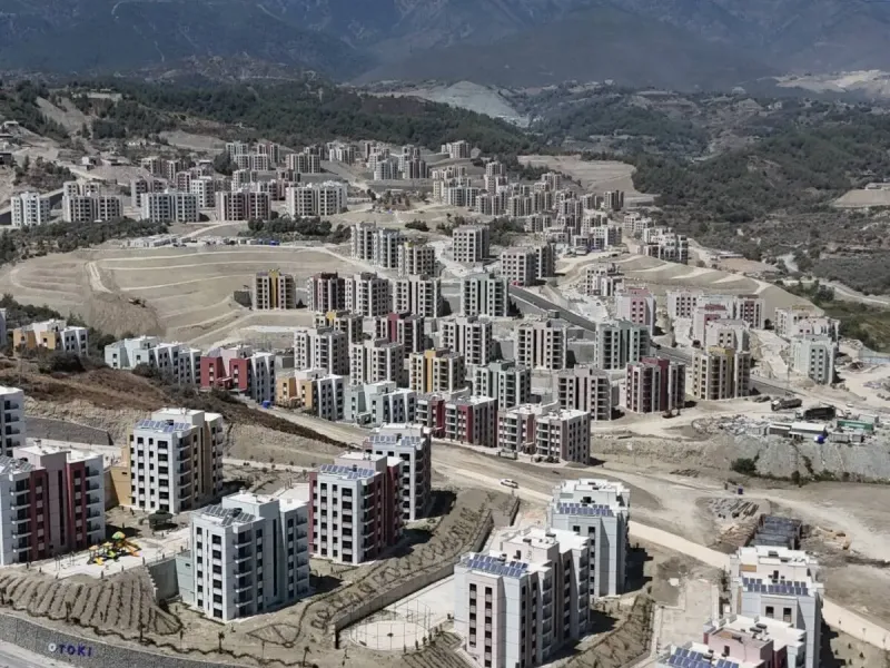Depremzedeler için yeni yaşam alanları Antakya’da yükseliyor