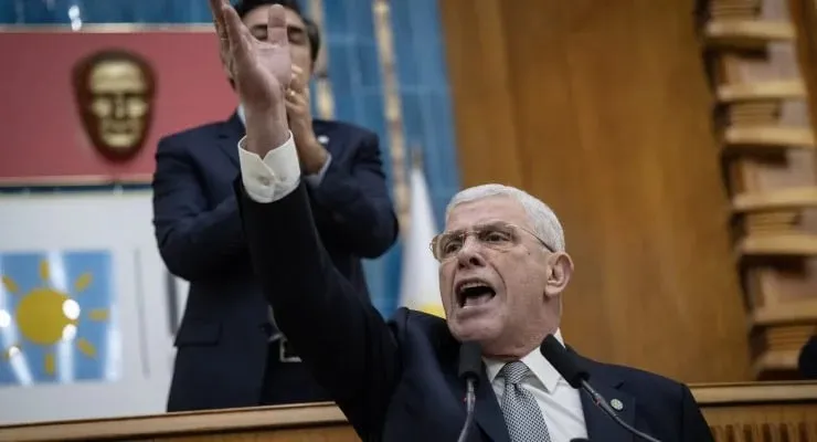 Dervişoğlu’ndan belediyelere operasyon yorumu : ‘Patron çıldırdı!’