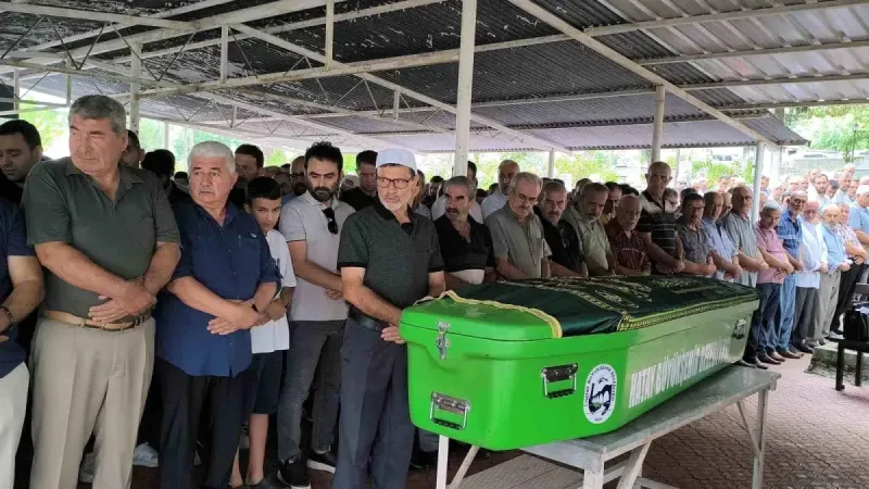 Dörtyol’da Kansere Yenik Düşen Öğretmen Defnedildi