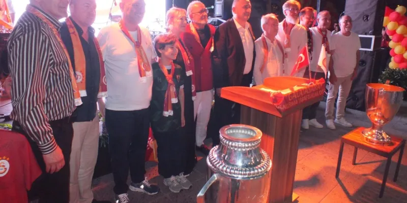 Özbek Sürprizi: Şampiyonluk Balosunda Görüntüsüyle Yetindiler!