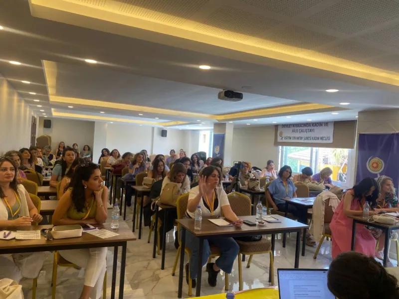 Eğitim Emekçisi Kadınlar Sözünü Yükseltti