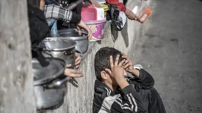Gazze’de açlık çığlığı: ‘Çocuklarımız gözümüzün önünde ölüyor’