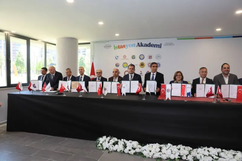 Hatay MKÜ Rektörü Eren: ‘Üniversiteler Bölgesel Dönüşümün Anahtarı’