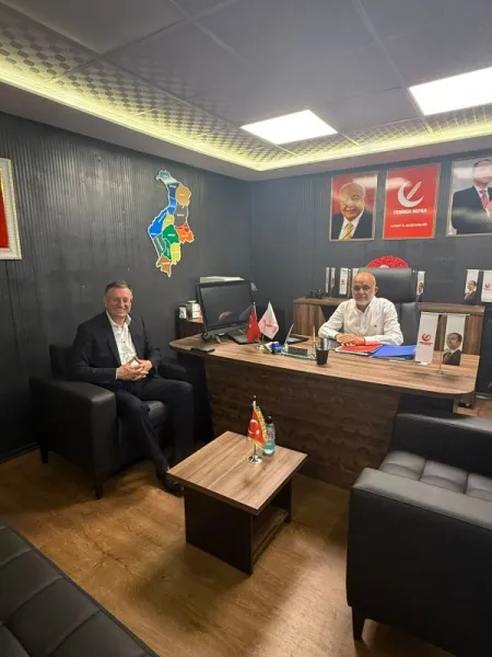 Hatay siyasetinde dikkat çeken temas Savaş ve Yener görüştü