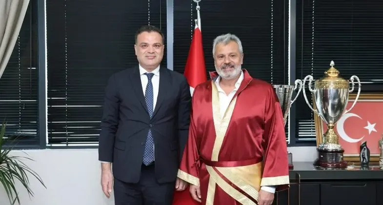 Hatay Esnafından Başkan Öntürk'e Kaftanlı Teşekkür! Şok Gelişme