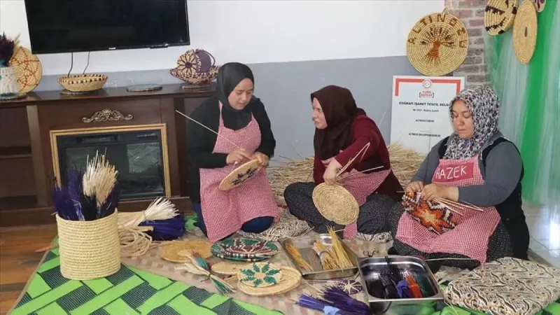 Hatay’da buğday sapları sanata dönüşüyor