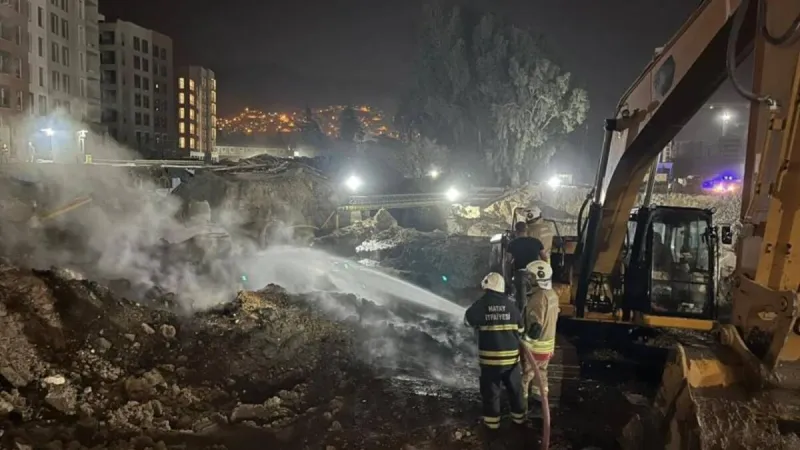 Hatay’da deprem konutu inşaatında facia