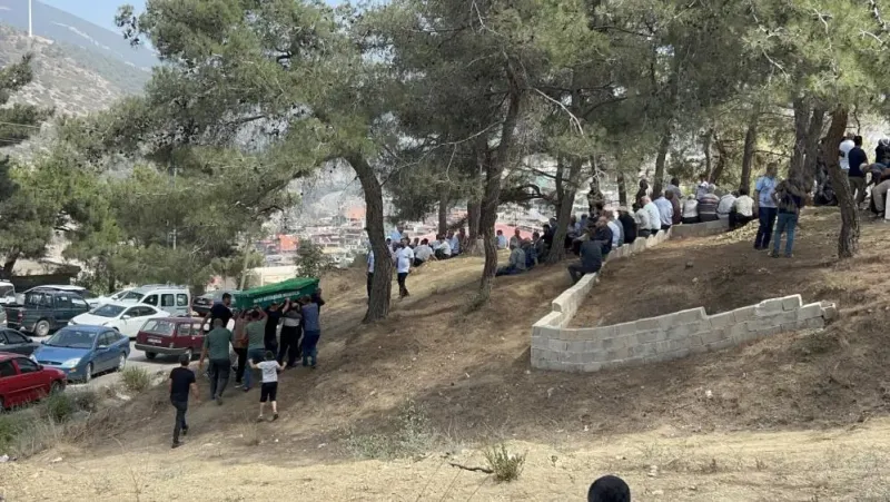 Hatay’da düğün yolculuğu faciayla son buldu