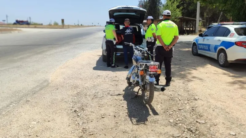 Hatay’da Motosiklet Üzerinde Tehlikeli Gösteriye Ceza