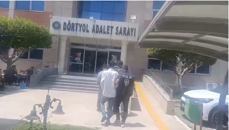 Hatay’da Suç Kaydı Bulunan İki Kişi Yakalandı
