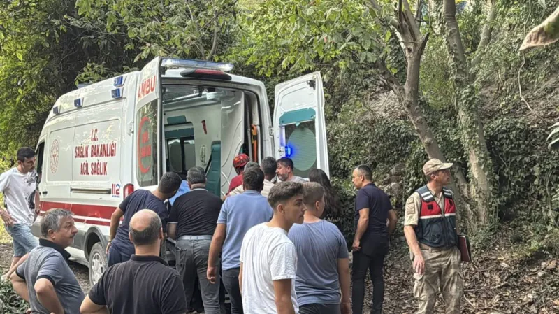 Hatay'da Traktör Uçuruma Yuvarlandı! 79 Yaşındaki Sürücü Şokta!