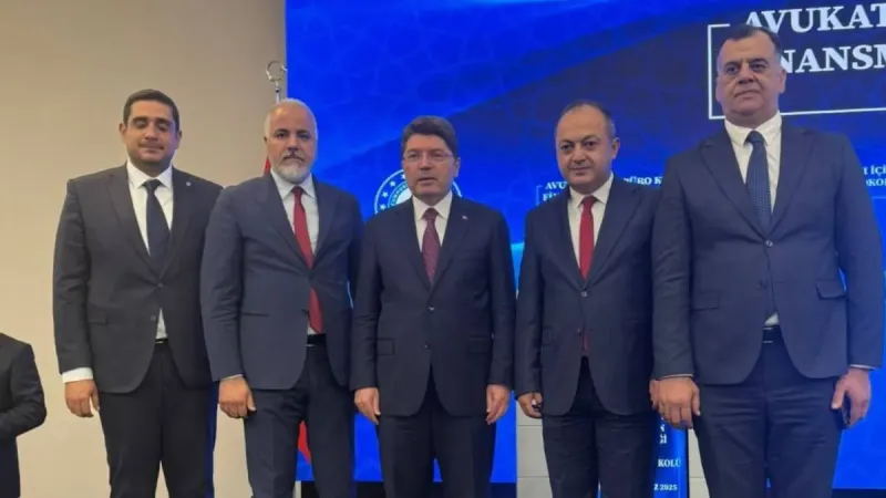 Hatay’da Yeni Avukatlara Büyük Destek