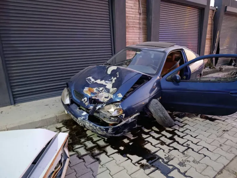 Hatay'da Feci Kaza! Yaya Can Verdi, Sürücü Yaralı