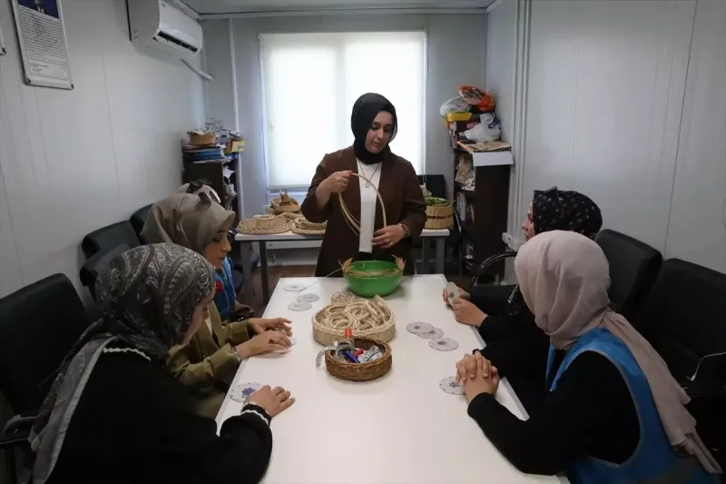 Hataylı Kadınların Umut Işığı: Hünerhane Atölyeleri!
