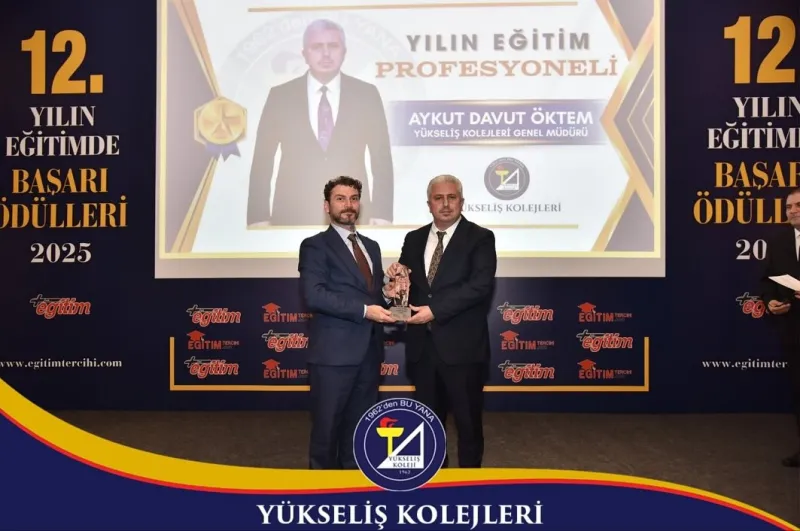 Hataylı Eğitimci Öktem'e Büyük Onur! Yılın Profesyoneli Seçildi