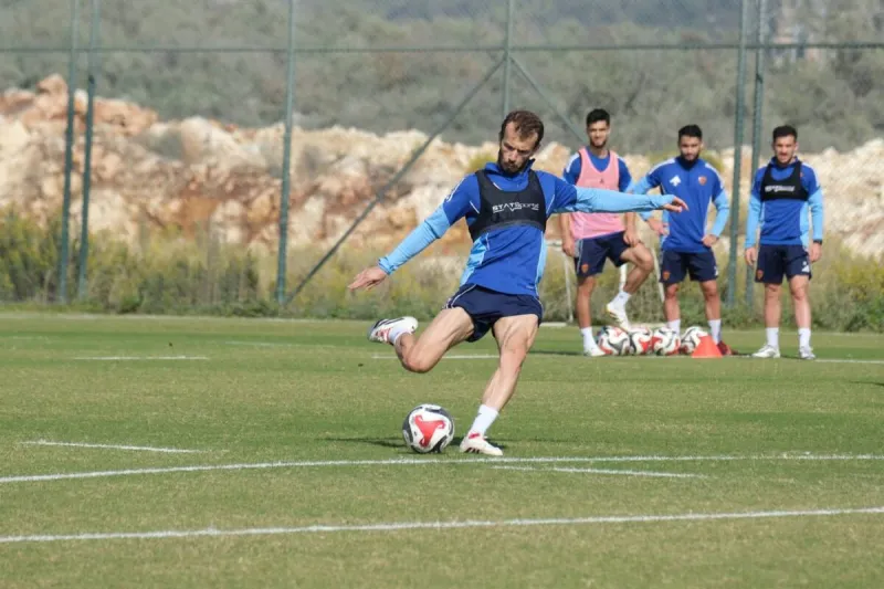 Hatayspor Sivas'ı Yenecek mi? Taraftar Merakla Bekliyor!