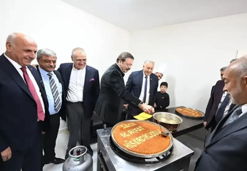 Hisarcıklıoğlu yeniden WCF Başkanı seçildi