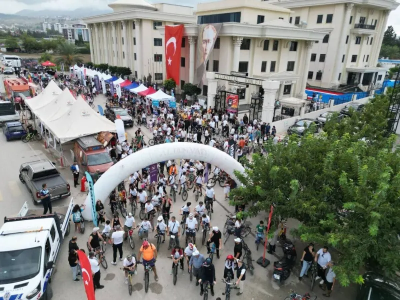 İskenderun'da Protokol Pedal Çevirdi: Sağlık İçin Sürpriz Etkinlik!