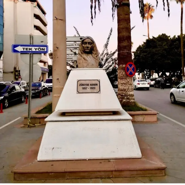 İskenderun’da Atatürk Büstünün Kaldırılması Tepki Çekti