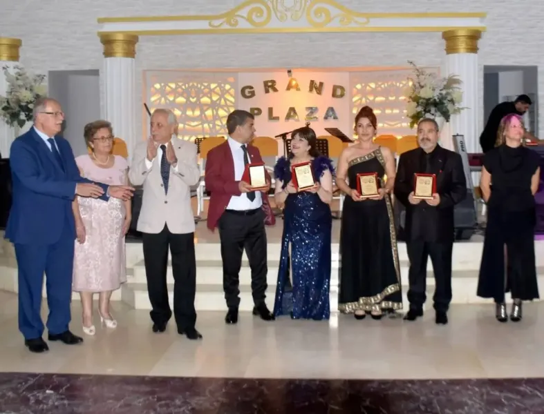 İskenderun’da Kırk Yıllık Sanat Yolculuğu Kutlandı