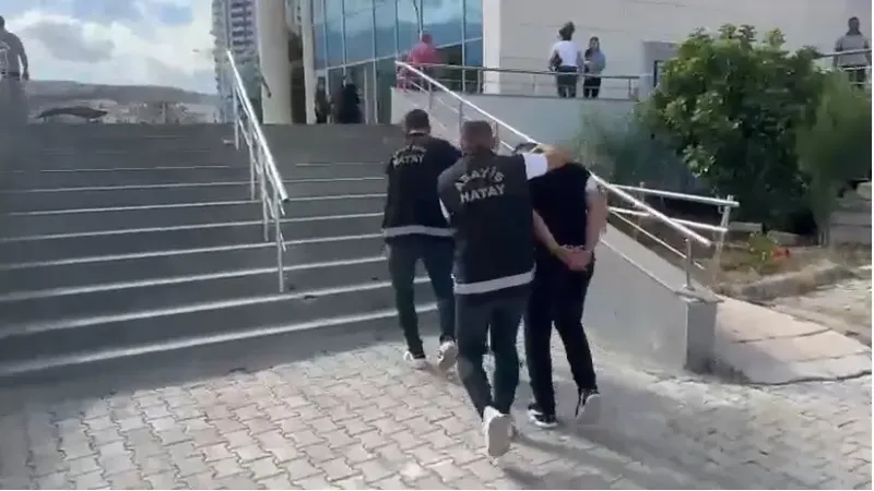 İskenderun’da silahlar konuştu, polis kısa sürede çözdü