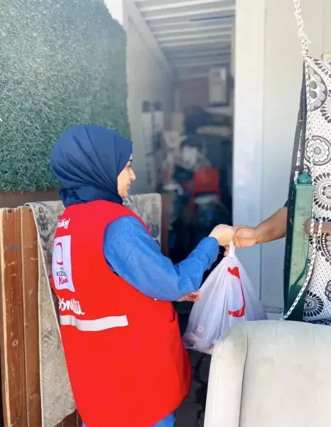 Kızılay Hatay Şubesi’nden Adak Eti Desteği