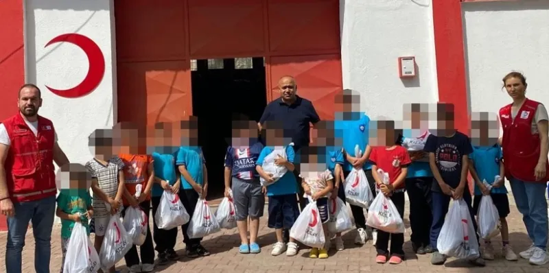 Kızılay'dan Bayram Sürprizi! İhtiyaç Sahiplerine Bayramlık Sevinci