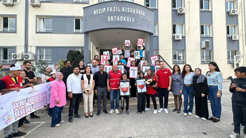 Kızılay İskenderun'u Sardı! Haftaya Özel Duygulandıran Anma