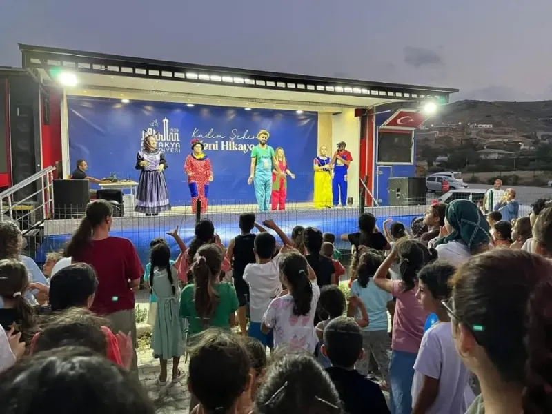 Konteyner kentte kahkahalar yükseldi